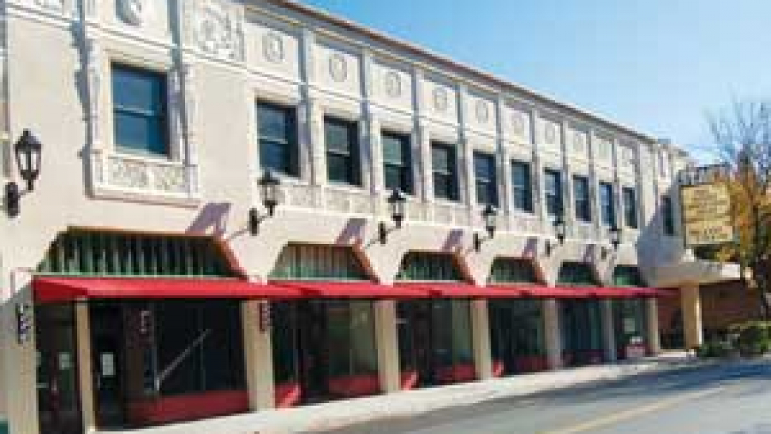 Shops Along The State Theatre