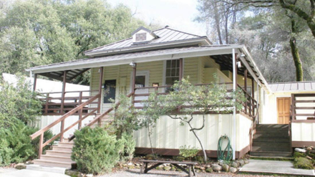 Colman-Museum-schoolhouse